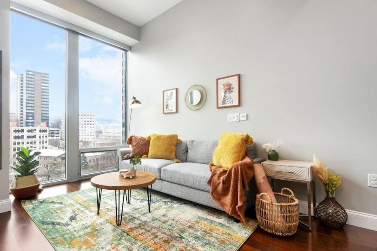 Hostwise Stays - The Washington At Chatham - Free Parking, Private Gym, More! Pittsburgh Zewnętrze zdjęcie